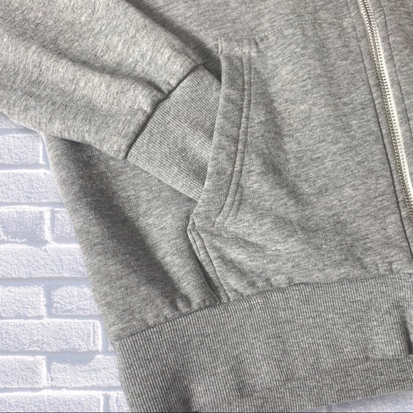 3/$10🙌 DIVIDED Gray Zip-Up Hoodie - Med - Picture 10 of 15